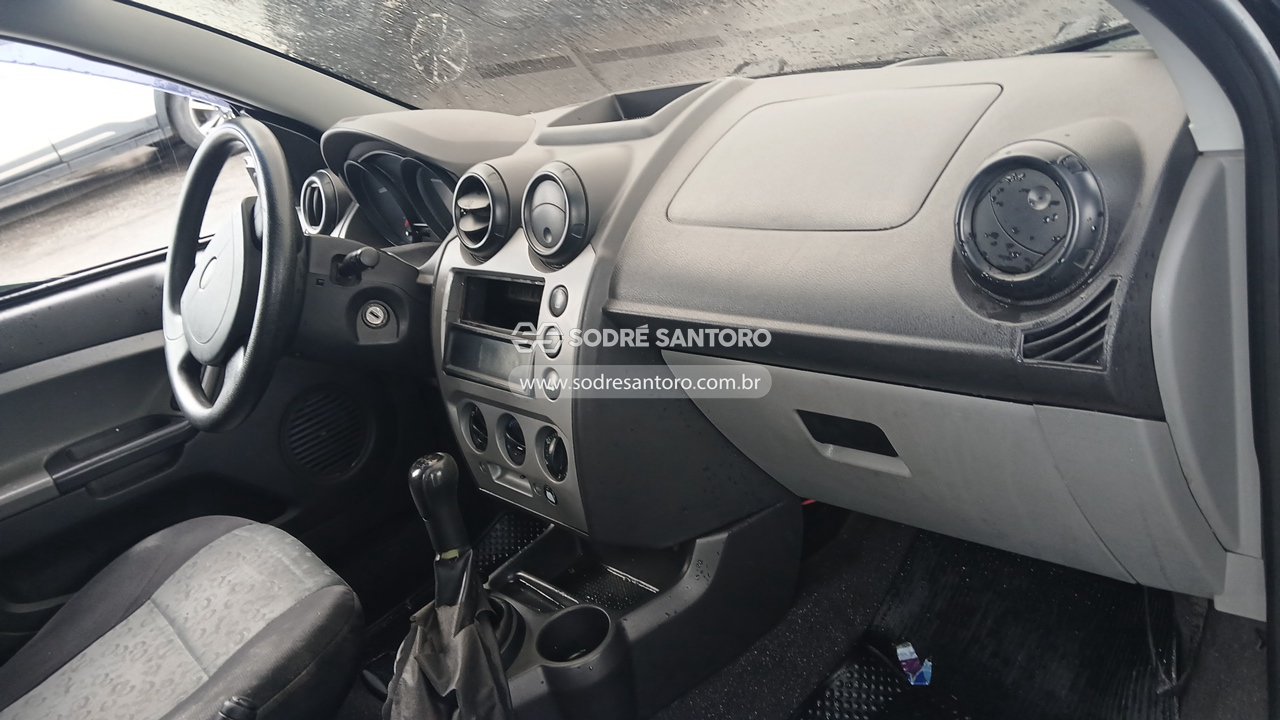 Foto 7 de 8: FORD - FIESTA FLEX 2010/2010