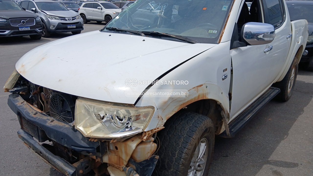 Foto 12 de 13: MITSUBISHI - L200 TRITON HPE 2013/2014