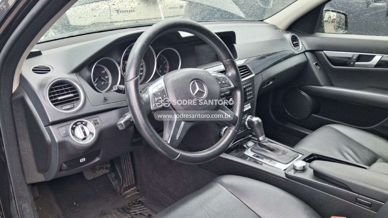Foto 6 de 9: MERCEDES-BENZ - C 180 CGI 2012/2012