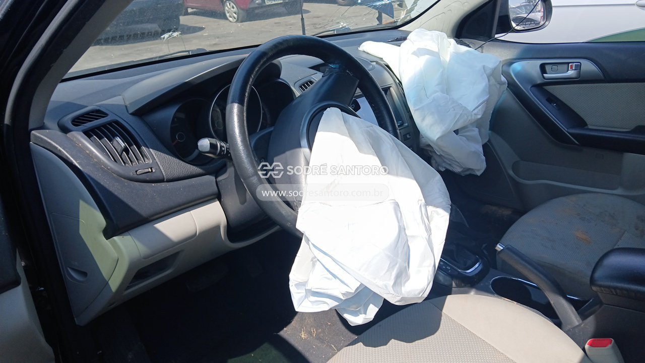 Foto 6 de 8: KIA MOTORS - CERATO EX3 1.6 ATNB 2010/2011