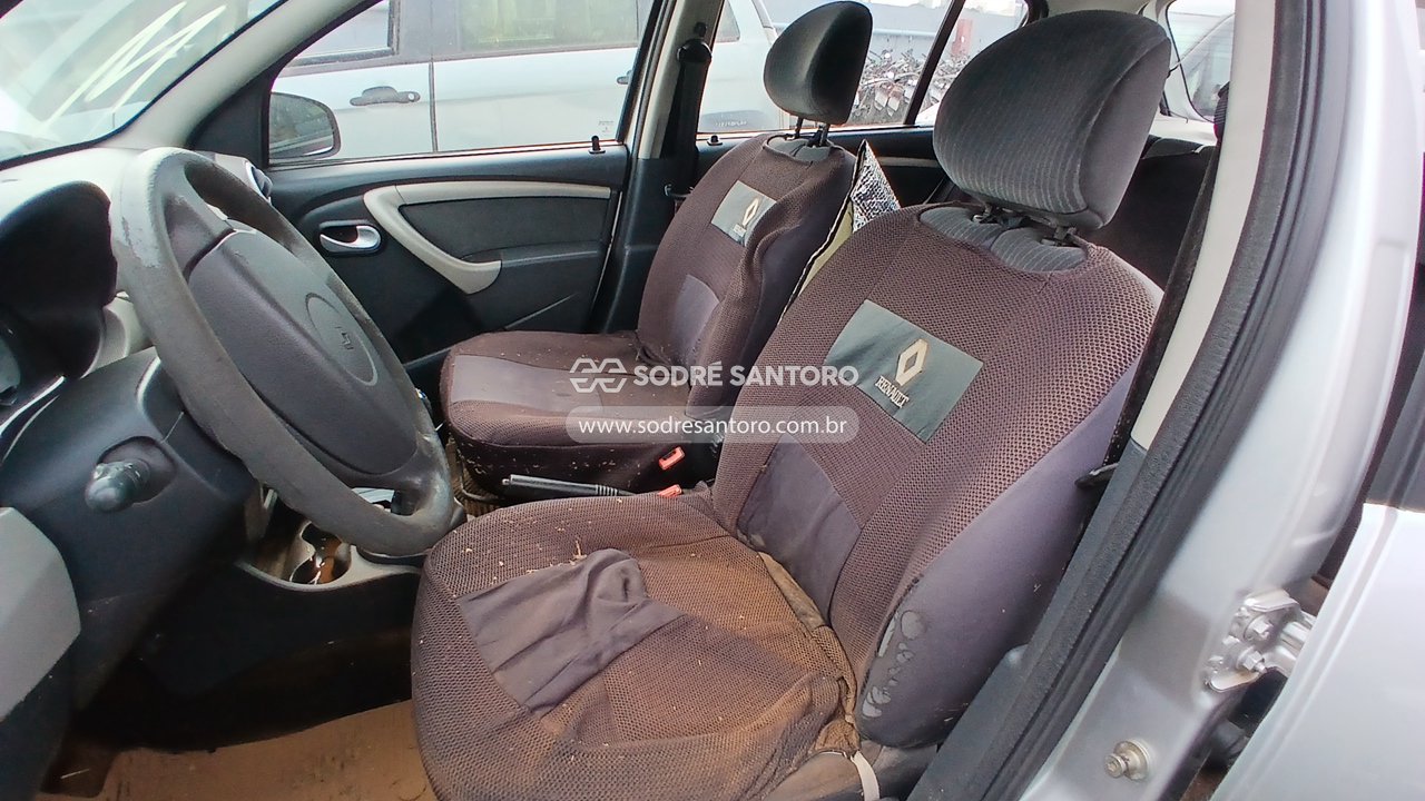 Foto 9 de 13: RENAULT - SANDERO PRI 16 2010/2010