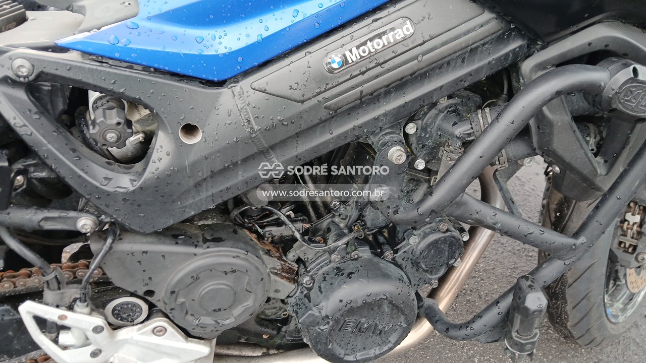 Foto 10 de 11: BMW - F800 R 2015/2015