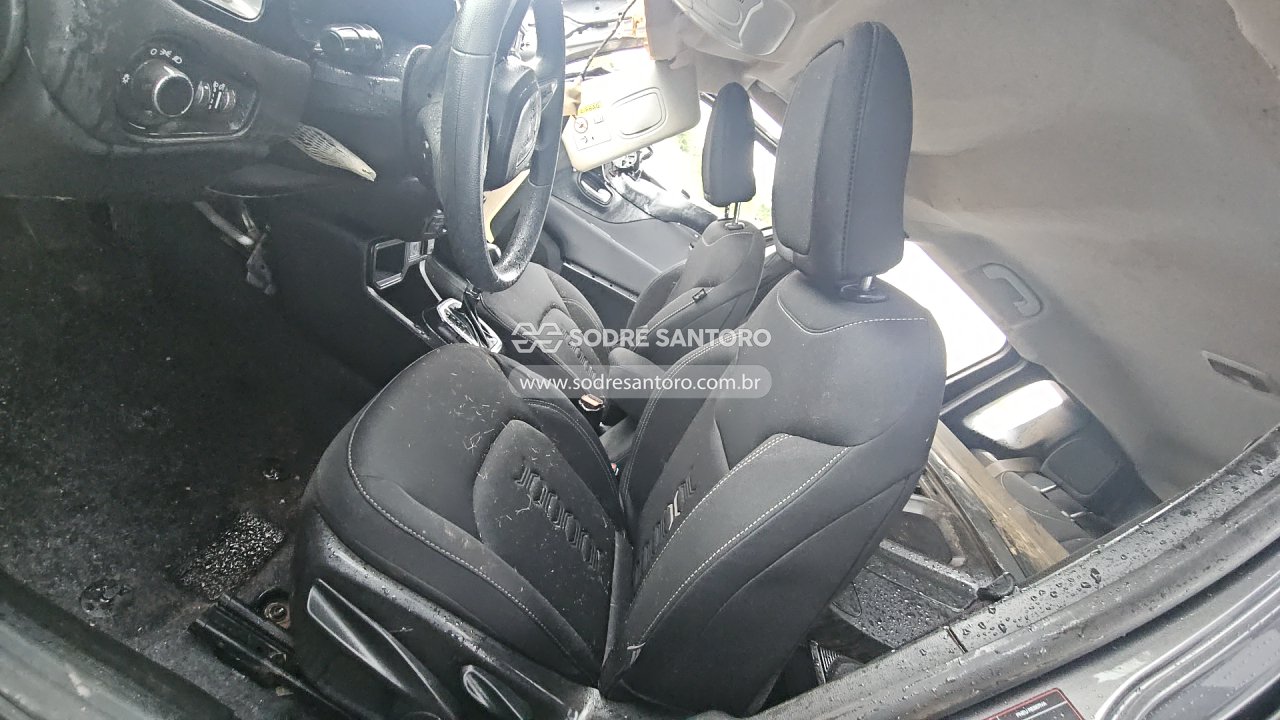 Foto 8 de 13: JEEP - RENEGADE ALTIT T270 2025/2026